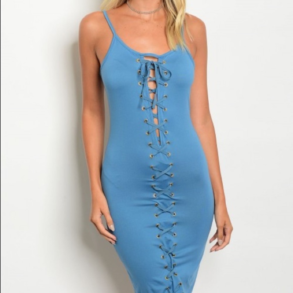 NWOT BLUE BODYCON MIDI DRESS